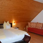 Martinihof 2* 라챈치오버뎀파커시
