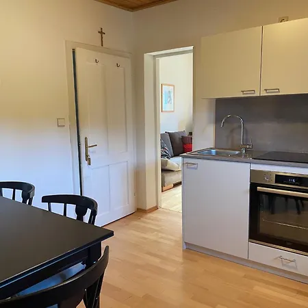 Penzion Martinihof Latschach ober dem Faakersee