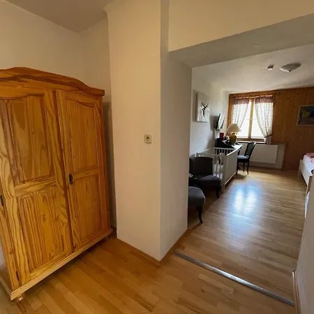 Martinihof Latschach ober dem Faakersee